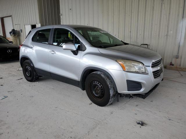 Photo 4 from auction – 2015 CHEVROLET TRAX LS with VIN KL7CJKSB0FB068958