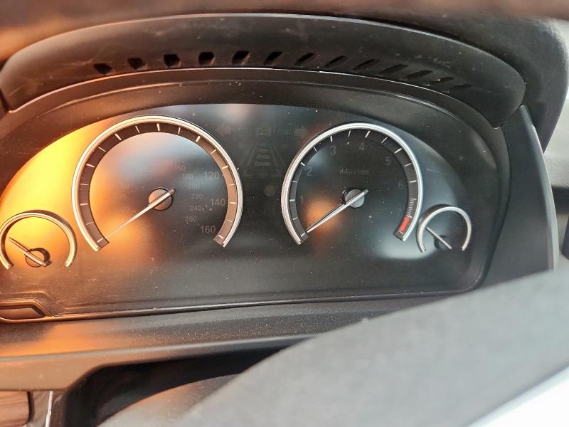 Photo 9 from auction – 2015 BMW X5 XDRIVE3 with VIN 5UXKR0C54F0P07356