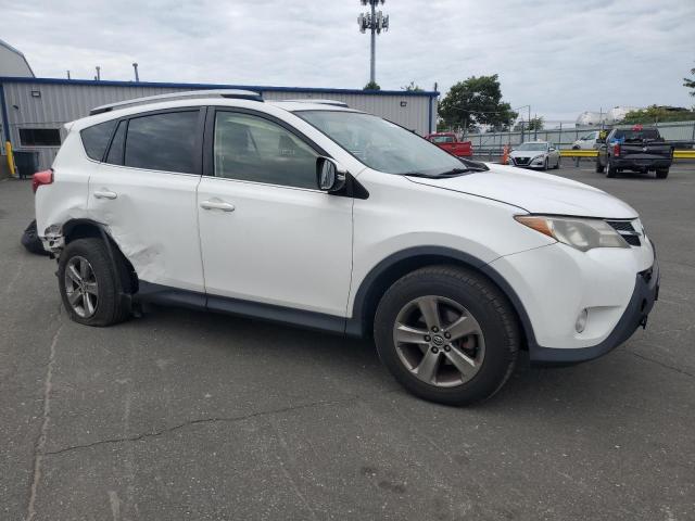 Photo 4 from auction – 2015 TOYOTA RAV4 XLE with VIN JTMRFREV6FD171433