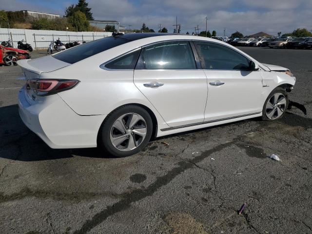 Photo 3 from auction – 2016 HYUNDAI SONATA HYB with VIN KMHE34L16GA009519