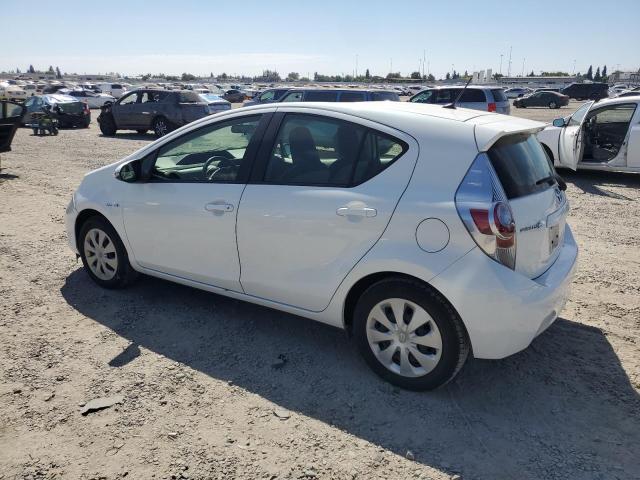 Photo 2 from auction – 2014 TOYOTA PRIUS C with VIN JTDKDTB33E1077694