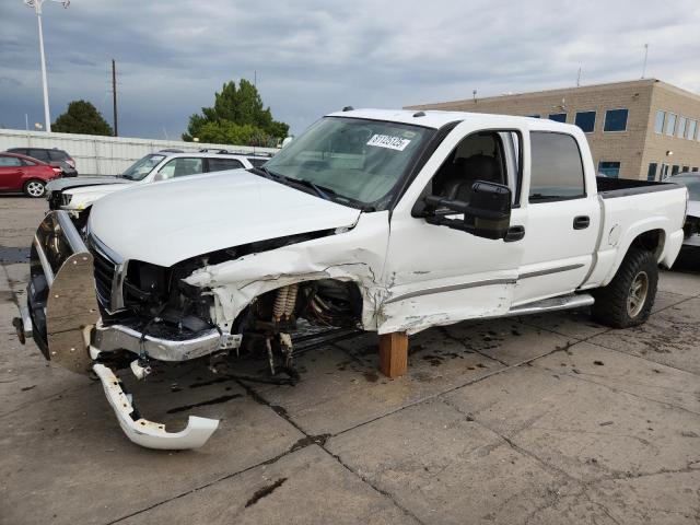 GMC NEW SIERRA 2004 with VIN 2GTEK13T841300522 - Photo from auction