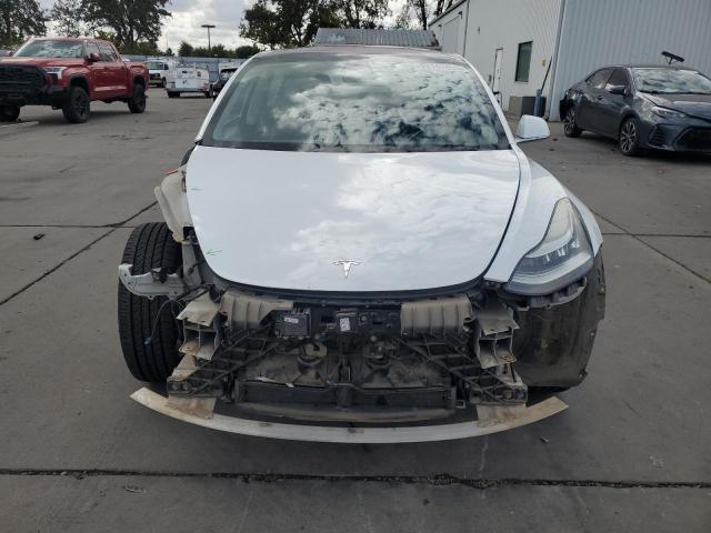 Photo 5 from auction – 2018 TESLA MODEL 3 with VIN 5YJ3E1EA2JF025278