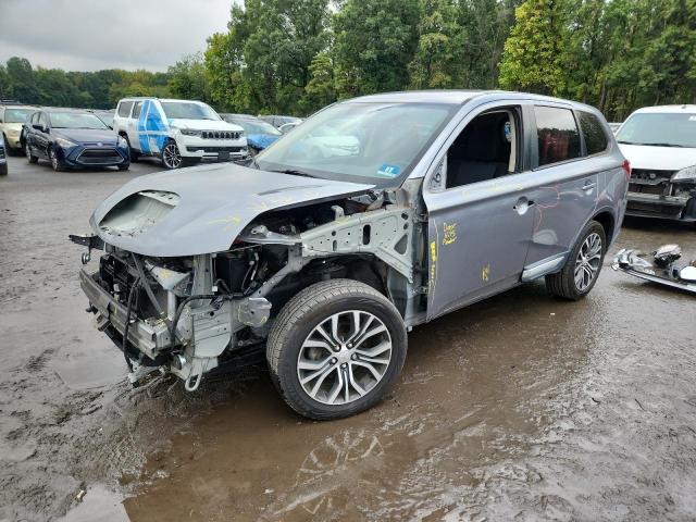 MITSUBISHI OUTLANDER 2017 with VIN JA4AD3A38HZ058085 - Photo from auction