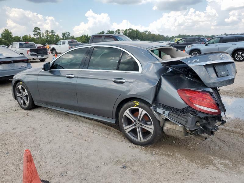 Photo 2 from auction – 2018 MERCEDES-BENZ E 300 with VIN WDDZF4JB4JA384525