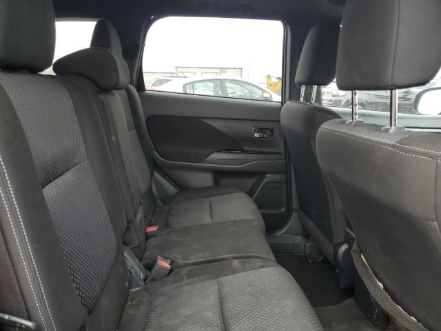 Photo 11 from auction – 2018 MITSUBISHI OUTLANDER with VIN JA4AD3A36JZ018979