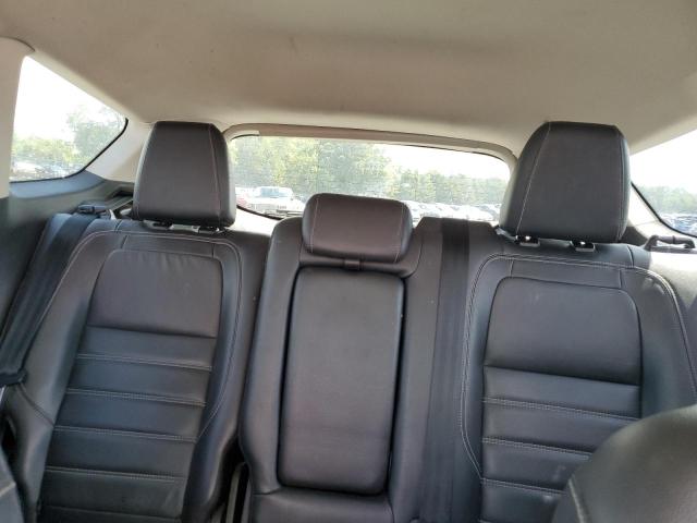 Photo 10 from auction – 2018 FORD ESCAPE TITANIUM with VIN 1FMCU9J91JUA78957