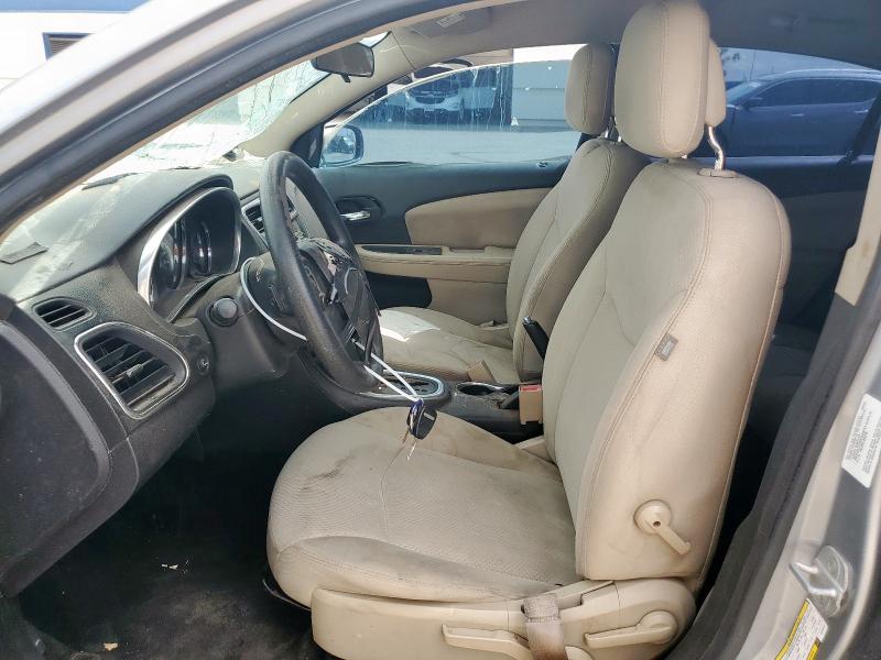 Photo 7 from auction – 2014 CHRYSLER 200 LX with VIN 1C3CCBAB1EN140797