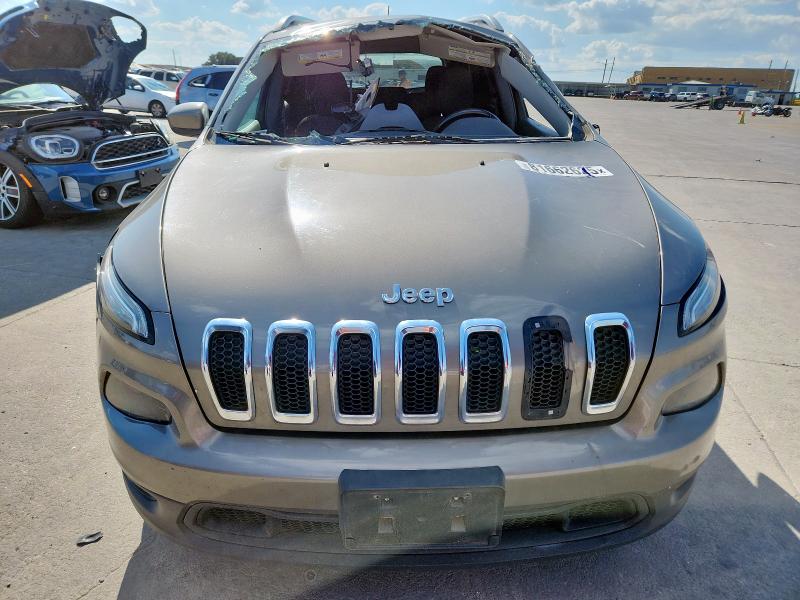Photo 5 from auction – 2017 JEEP CHEROKEE L with VIN 1C4PJLCB3HW559903