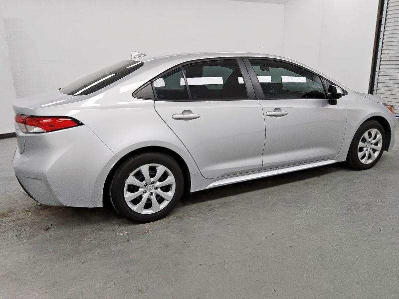 Photo 3 from auction – 2022 TOYOTA COROLLA LE with VIN 5YFEPMAE2NP388798