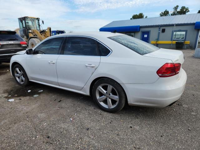Photo 2 from auction – 2014 VOLKSWAGEN PASSAT S with VIN 1VWAT7A30EC030292