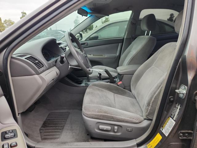 Photo 7 from auction – 2004 TOYOTA CAMRY LE with VIN 4T1BE30K54U884282