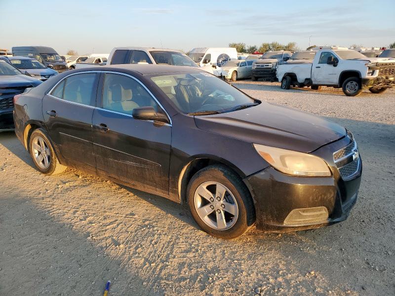 Photo 4 from auction – 2013 CHEVROLET MALIBU LS with VIN 1G11B5SA1DF218414