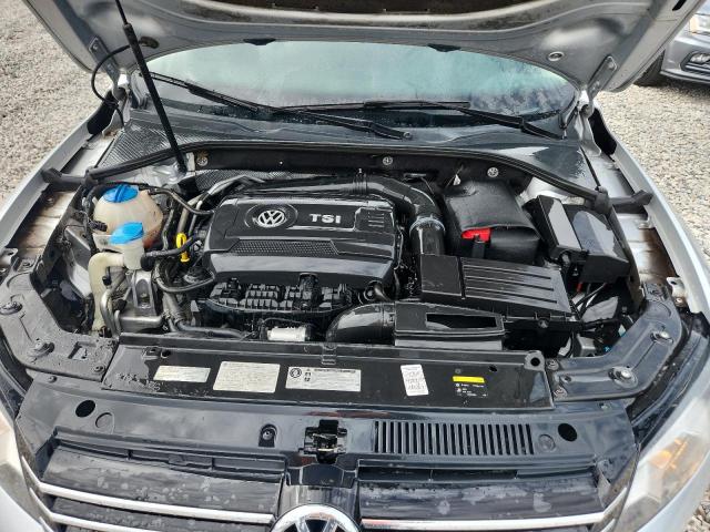 Photo 11 from auction – 2014 VOLKSWAGEN PASSAT S with VIN 1VWAS7A35EC117978