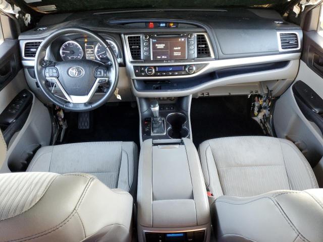 Photo 8 from auction – 2018 TOYOTA HIGHLANDER with VIN 5TDBZRFH3JS909509