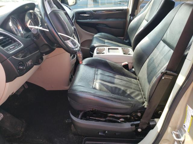 Photo 7 from auction – 2014 CHRYSLER TOWN & COU with VIN 2C4RC1BGXER126930