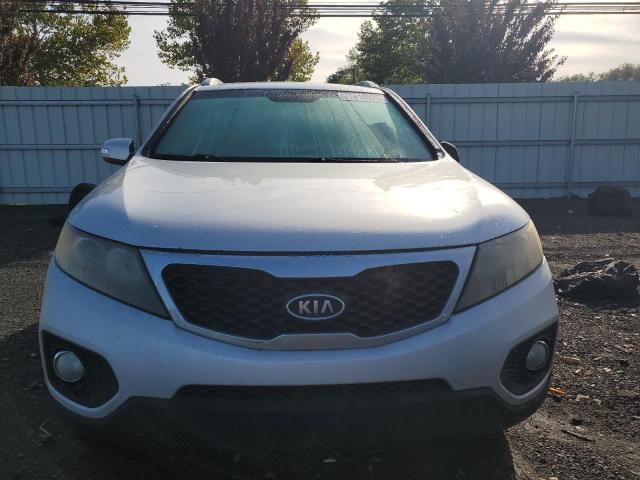 Photo 5 from auction – 2011 KIA SORENTO EX with VIN 5XYKUCA11BG180432