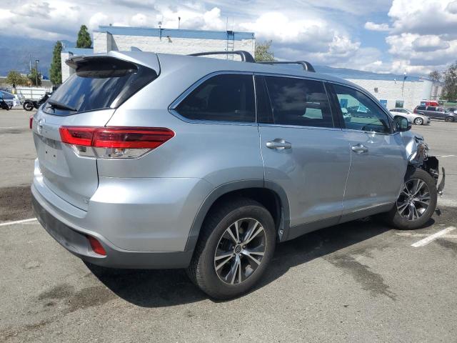Photo 3 from auction – 2019 TOYOTA HIGHLANDER LE with VIN 5TDZZRFH6KS359285