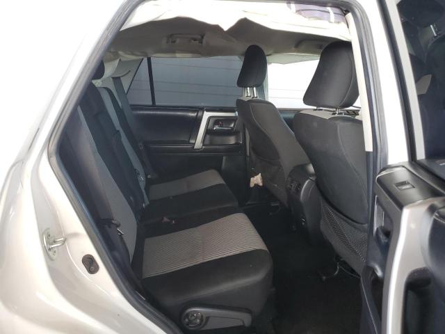 Photo 10 from auction – 2016 TOYOTA 4RUNNER SR with VIN JTEZU5JR4G5123444