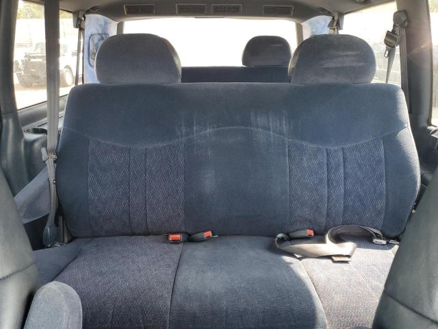 Photo 10 from auction – 2000 CHEVROLET ASTRO with VIN 1GNDM19W3YB207864