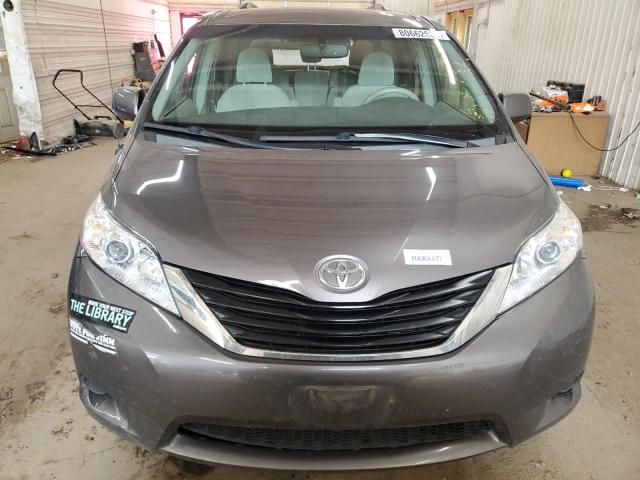 Photo 5 from auction – 2011 TOYOTA SIENNA LE with VIN 5TDKK3DC8BS097652