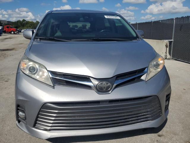 Photo 5 from auction – 2018 TOYOTA SIENNA XLE with VIN 5TDYZ3DC4JS944719