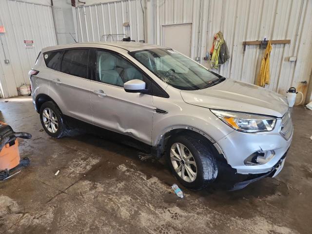 Photo 4 from auction – 2017 FORD ESCAPE SE with VIN 1FMCU9GD6HUC75077