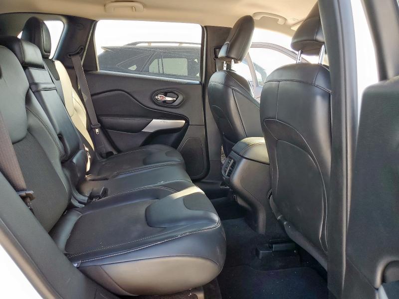 Photo 11 from auction – 2018 JEEP CHEROKEE L with VIN 1C4PJLLB4JD596976