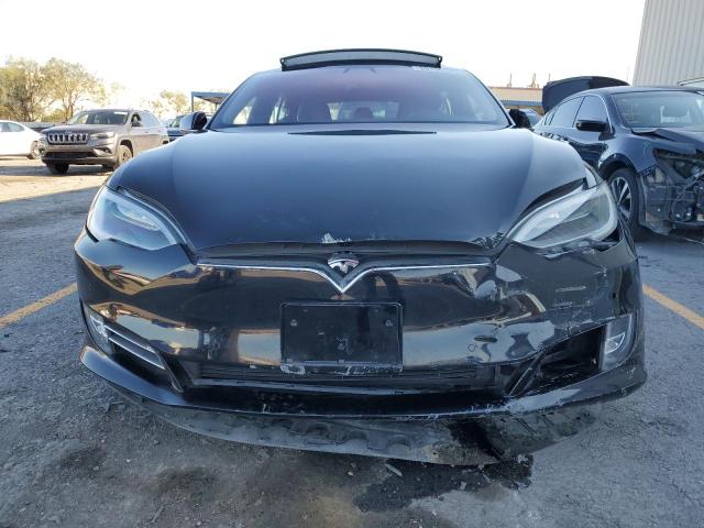Photo 5 from auction – 2017 TESLA MODEL S with VIN 5YJSA1E27HF195338