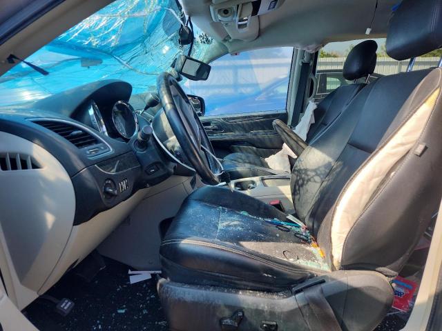 Photo 7 from auction – 2014 CHRYSLER TOWN & COU with VIN 2C4RC1CG1ER107746