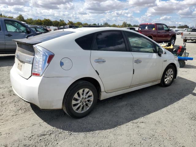 Photo 3 from auction – 2015 TOYOTA PRIUS PLUG-IN with VIN JTDKN3DP4F3074824