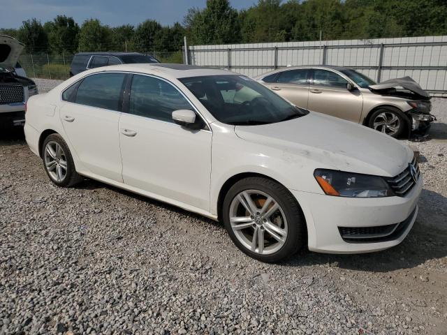 Photo 4 from auction – 2015 VOLKSWAGEN PASSAT SE with VIN 1VWBV7A36FC032192