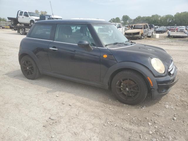 Photo 4 from auction – 2007 MINI COOPER with VIN WMWMF33527TU62025