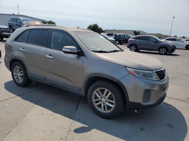 Photo 4 from auction – 2015 KIA SORENTO LX with VIN 5XYKT4A75FG608523