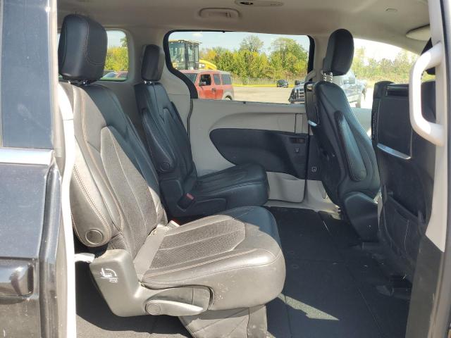 Photo 11 from auction – 2017 CHRYSLER PACIFICA T with VIN 2C4RC1EG5HR743913