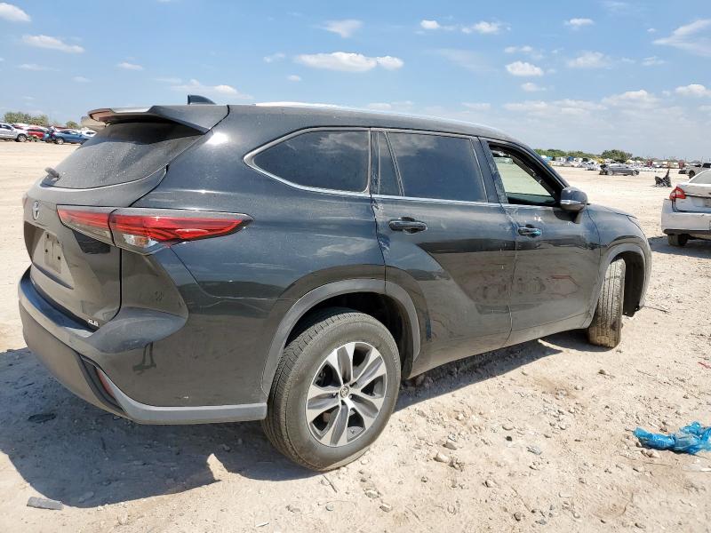 Photo 3 from auction – 2021 TOYOTA HIGHLANDER with VIN 5TDGZRAH0MS524619