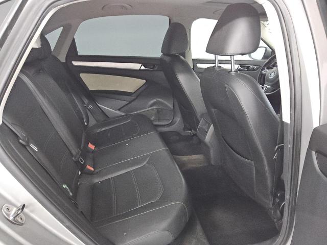Photo 10 from auction – 2012 VOLKSWAGEN PASSAT SE with VIN 1VWBP7A37CC100425