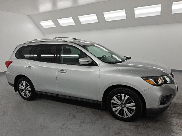 Photo 4 from auction – 2019 NISSAN PATHFINDER with VIN 5N1DR2MN2KC608155