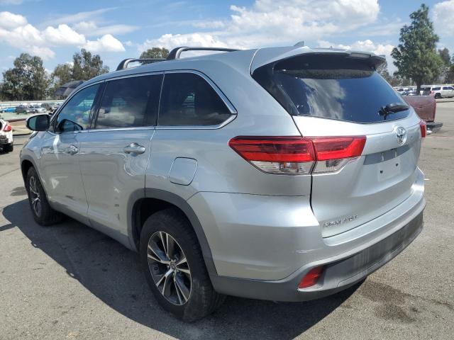 Photo 2 from auction – 2019 TOYOTA HIGHLANDER LE with VIN 5TDZZRFH6KS359285