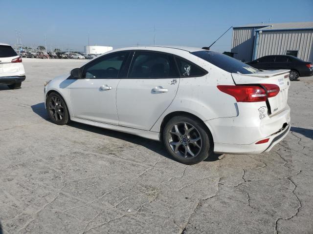 Photo 2 from auction – 2015 FORD FOCUS SE with VIN 1FADP3F28FL341148