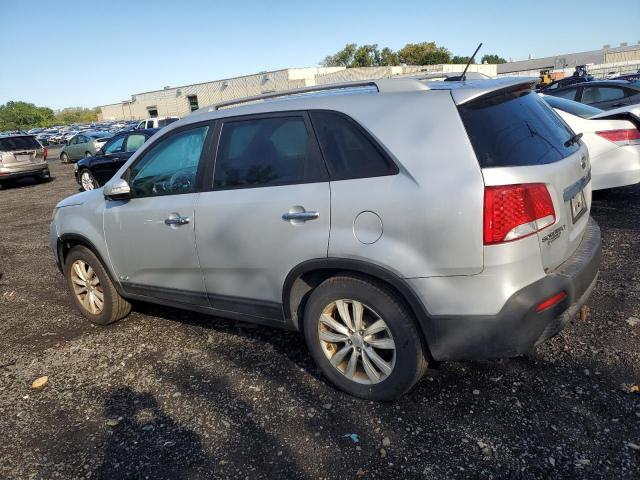 Photo 2 from auction – 2011 KIA SORENTO EX with VIN 5XYKUCA11BG180432