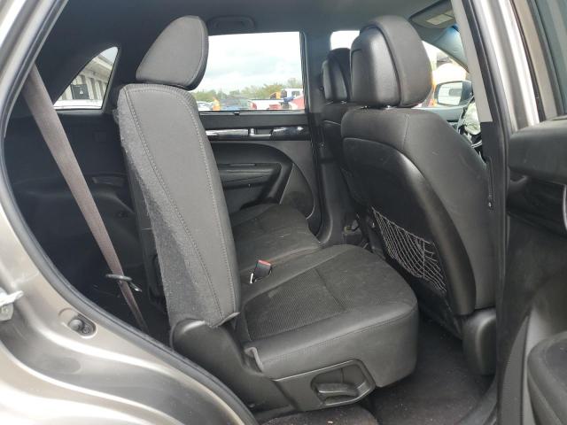 Photo 11 from auction – 2014 KIA SORENTO LX with VIN 5XYKTDA64EG502800
