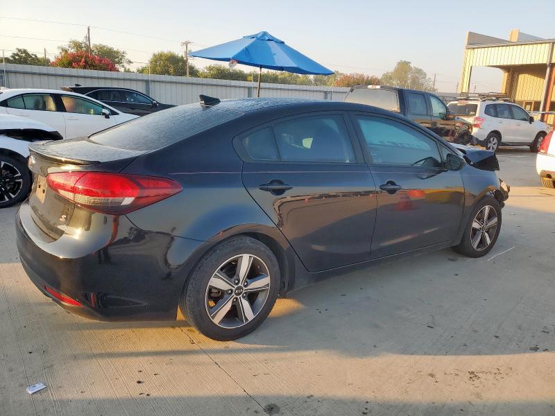 Photo 3 from auction – 2018 KIA FORTE LX with VIN 3KPFL4A76JE249125
