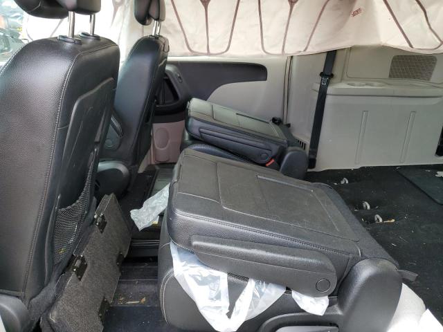 Photo 11 from auction – 2014 CHRYSLER TOWN AND C with VIN 2C4RC1BG1ER325087