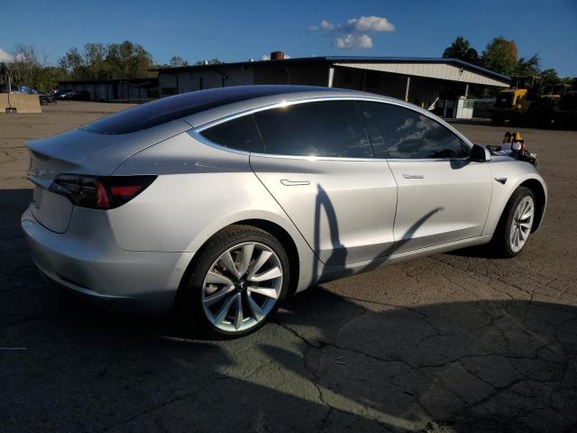 Photo 3 from auction – 2018 TESLA MODEL 3 with VIN 5YJ3E1EA8JF015239