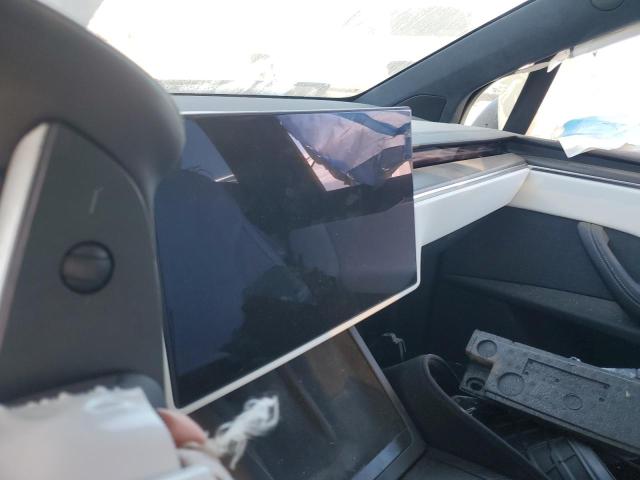 Photo 9 from auction – 2023 TESLA MODEL X with VIN 7SAXCBE6XPF373480