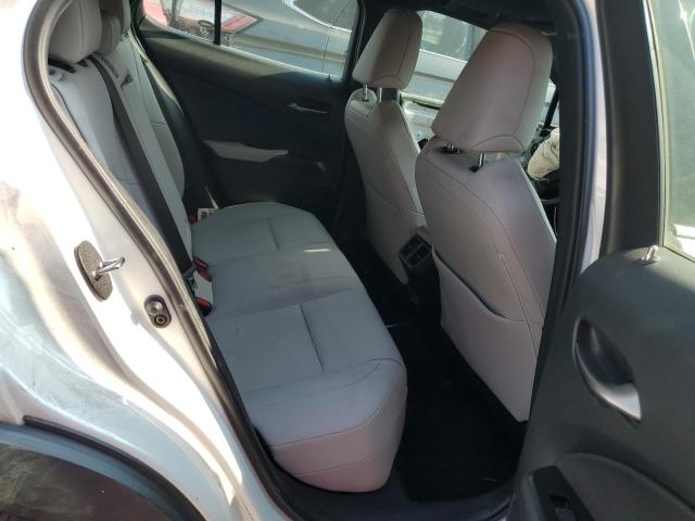 Photo 11 from auction – 2019 LEXUS UX 200 with VIN JTHY3JBH6K2019953