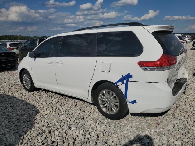 Photo 2 from auction – 2014 TOYOTA SIENNA XLE with VIN 5TDYK3DC7ES467892