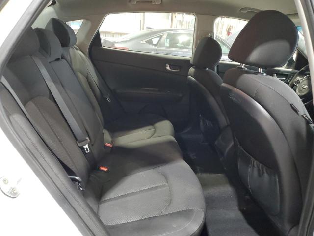 Photo 10 from auction – 2016 KIA OPTIMA LX with VIN 5XXGT4L3XGG033681