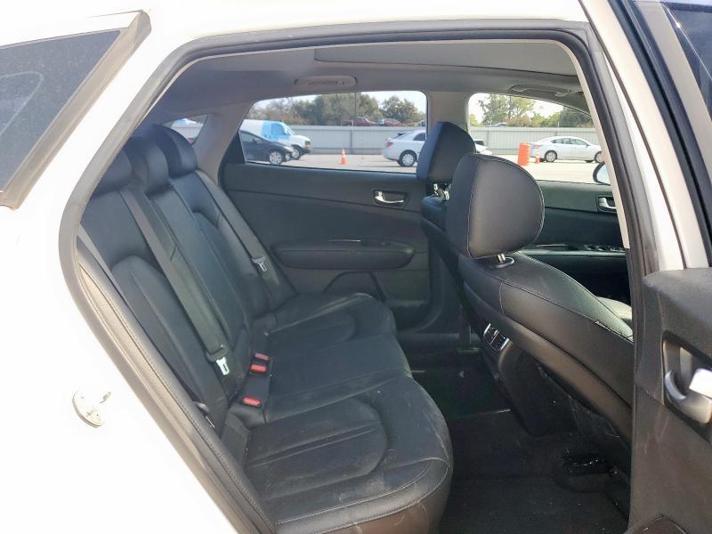 Photo 10 from auction – 2018 KIA OPTIMA EX with VIN 5XXGU4L35JG225515